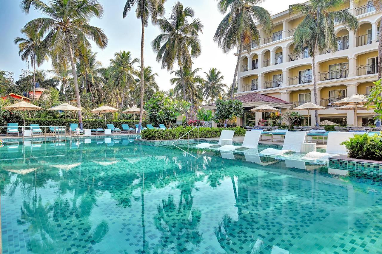 Holiday Inn Goa Candolim Bagian luar foto